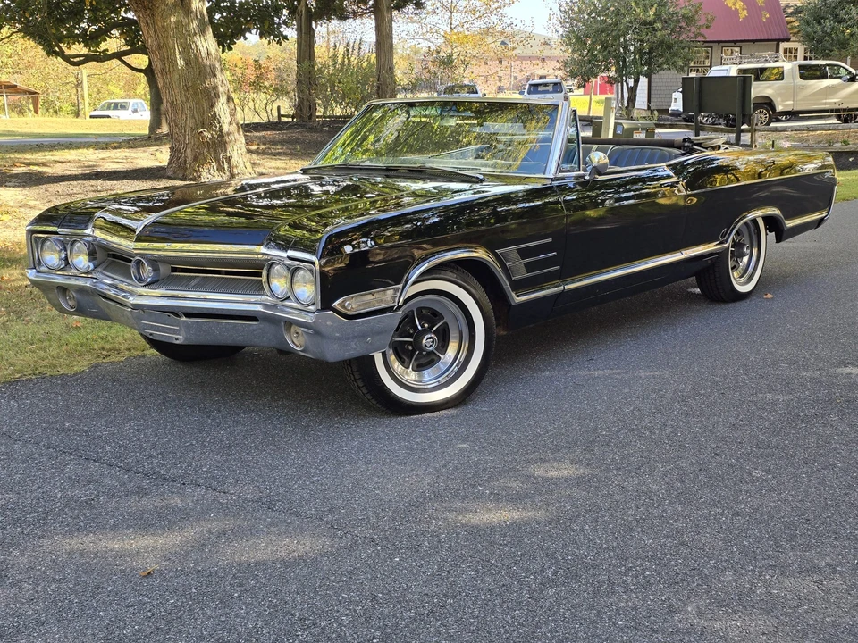 1965 Buick Wildcat - Image 4 of 31