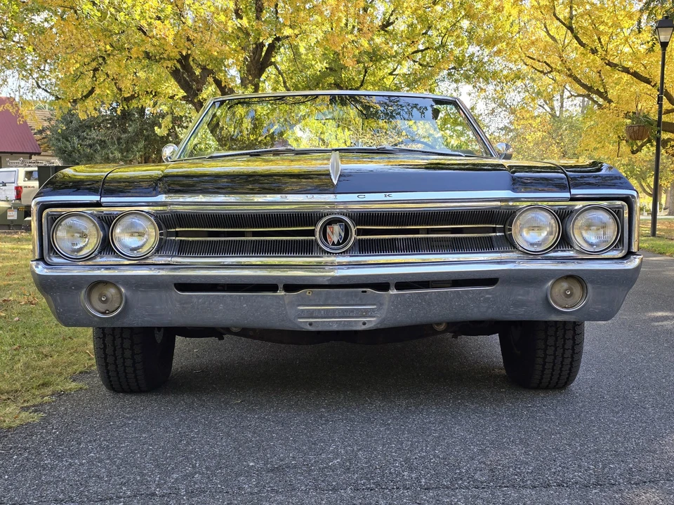 1965 Buick Wildcat - Image 13 of 31