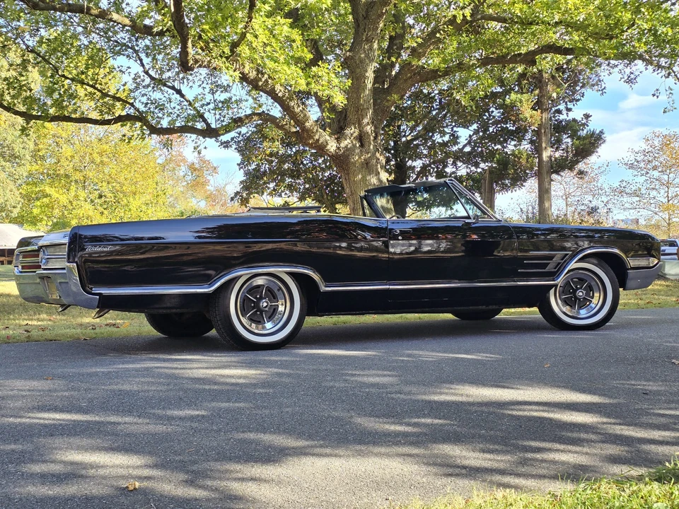 1965 Buick Wildcat - Image 23 of 31