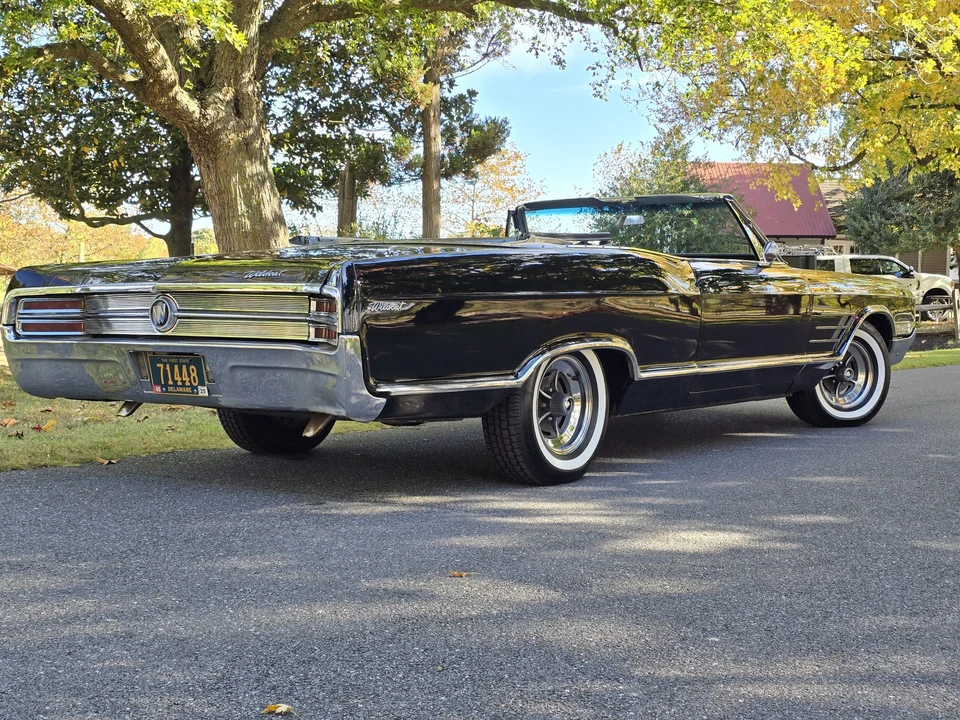 1965 Buick Wildcat - Image 27 of 31