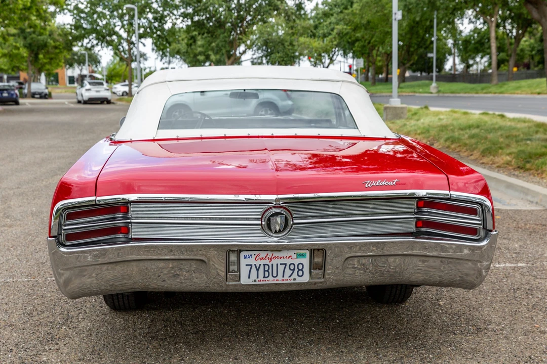 1965 Buick Wildcat - Image 15 of 31