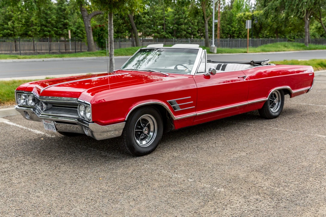 1965 Buick Wildcat - Image 3 of 31