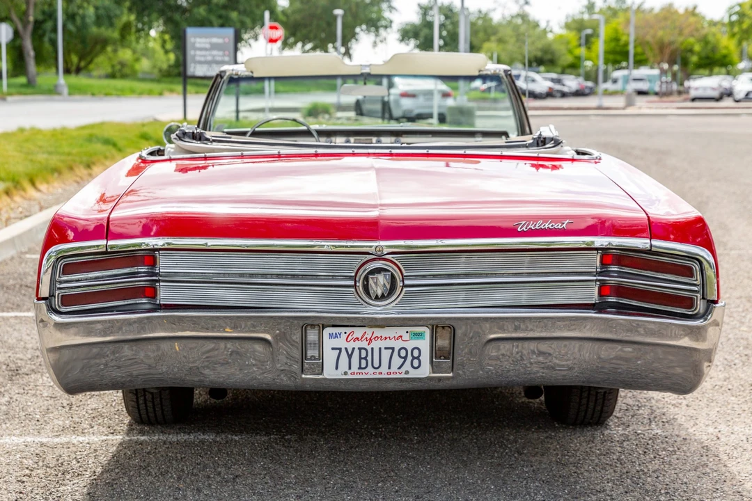 1965 Buick Wildcat - Image 7 of 31