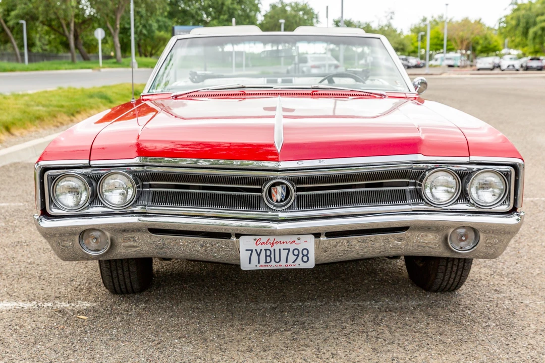 1965 Buick Wildcat - Image 11 of 31