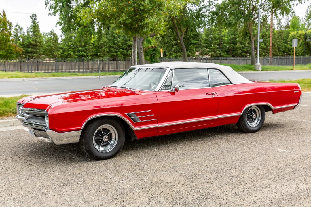1965 Buick Wildcat - Image 12 of 31
