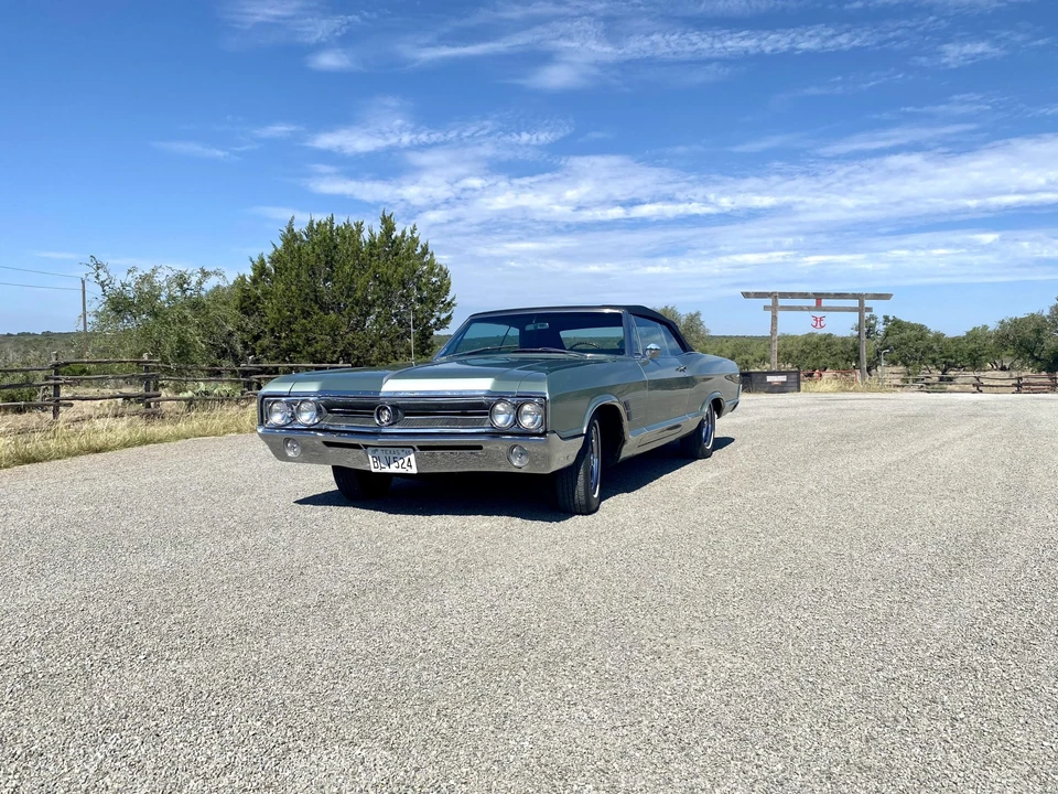 1965 Buick Wildcat - Image 13 of 31