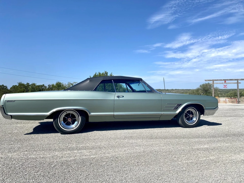 1965 Buick Wildcat - Image 19 of 31