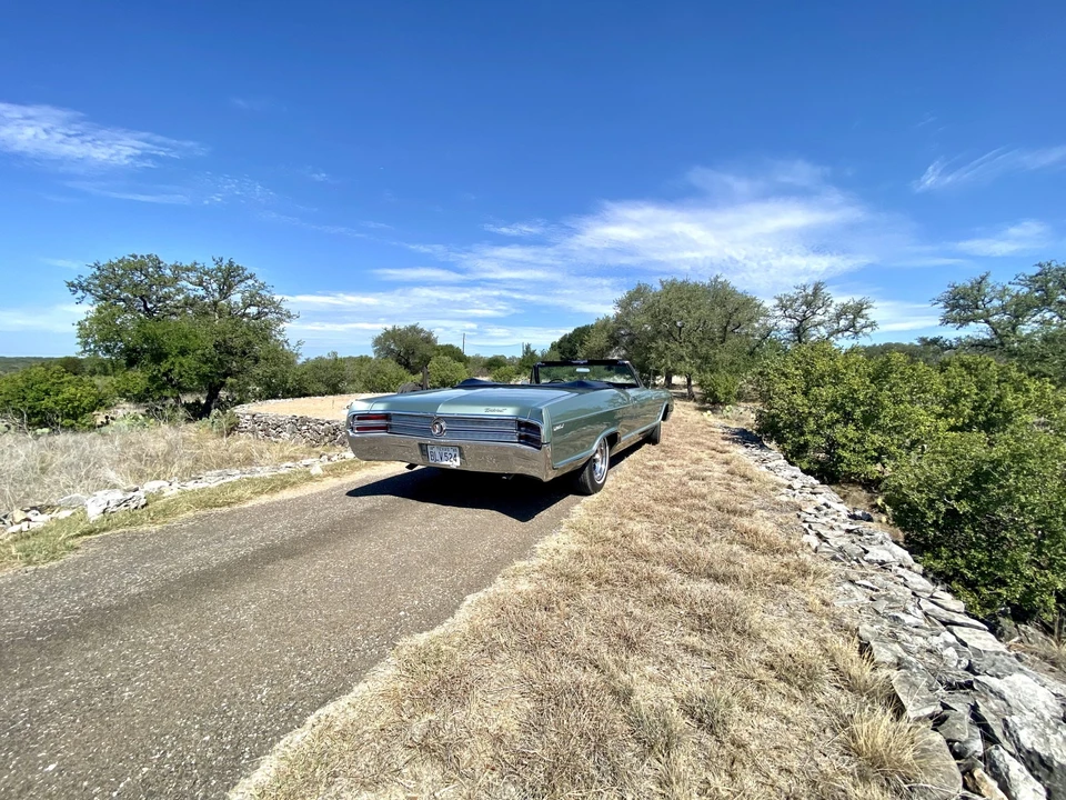 1965 Buick Wildcat - Image 7 of 31