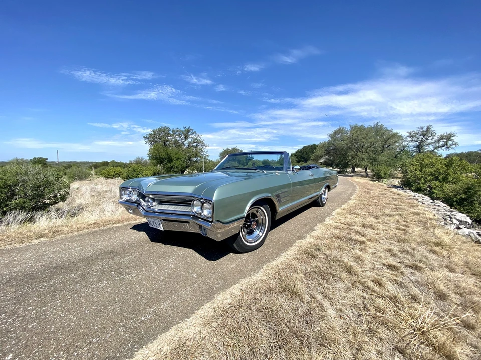 1965 Buick Wildcat - Image 2 of 31