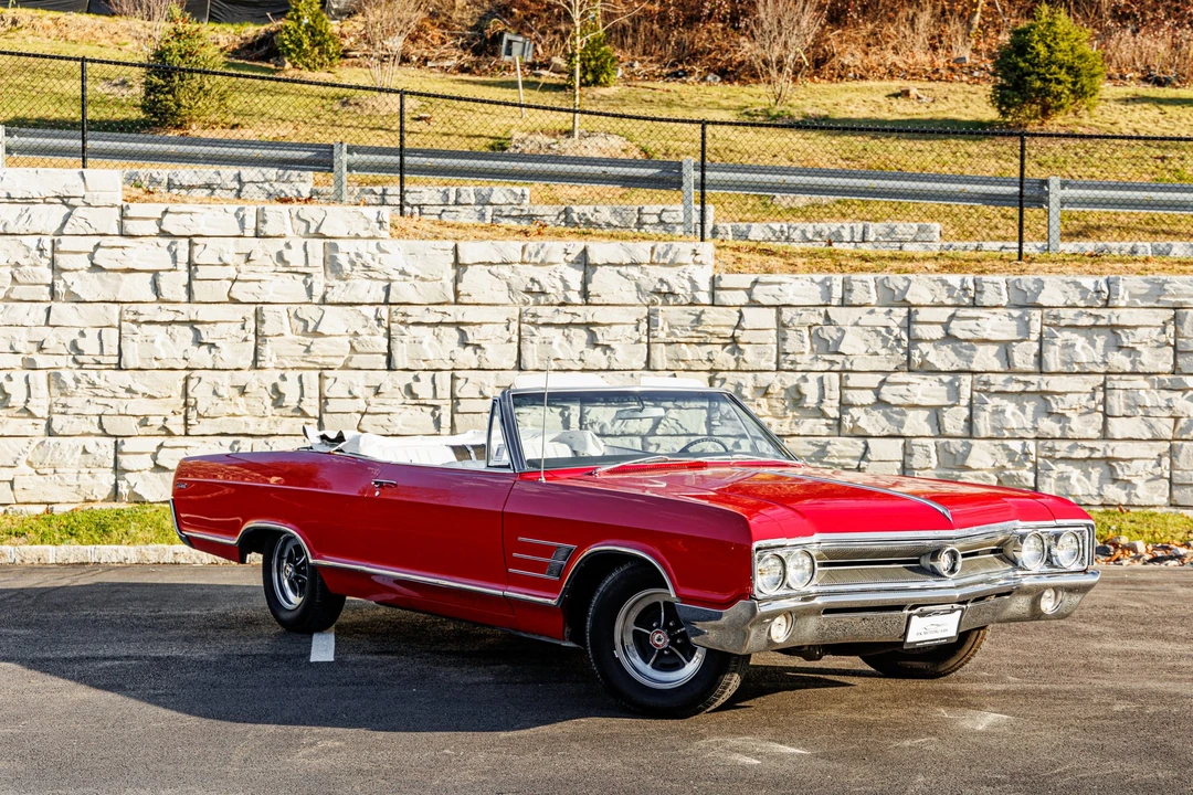 1965 Buick Wildcat - Image 5 of 31