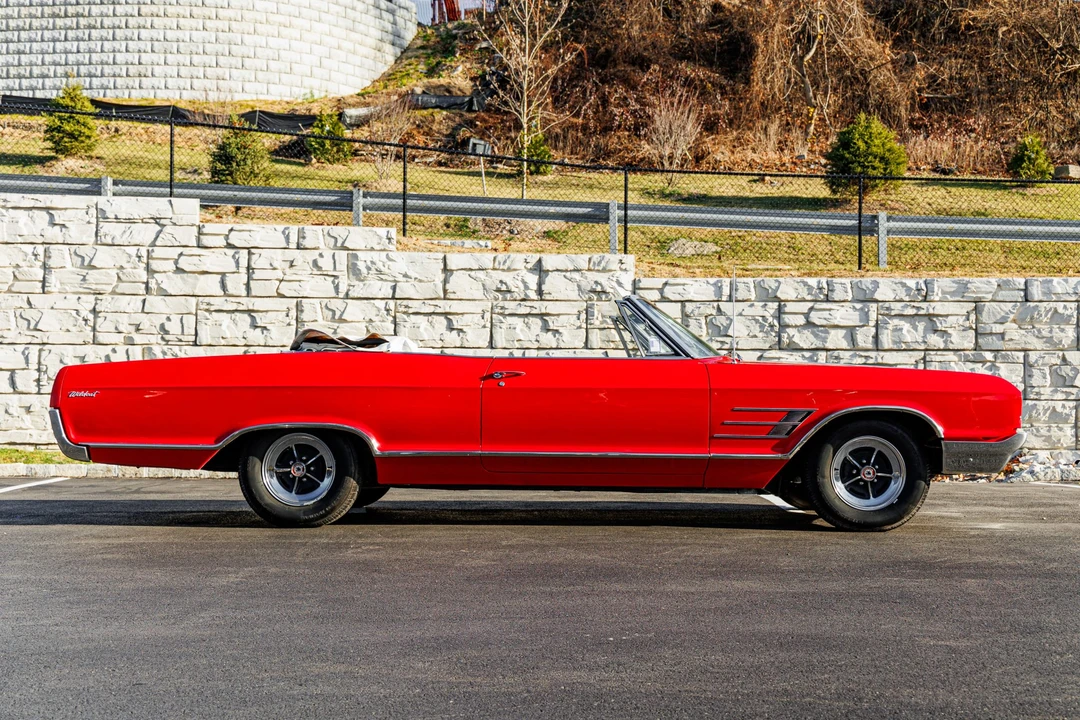 1965 Buick Wildcat - Image 15 of 31