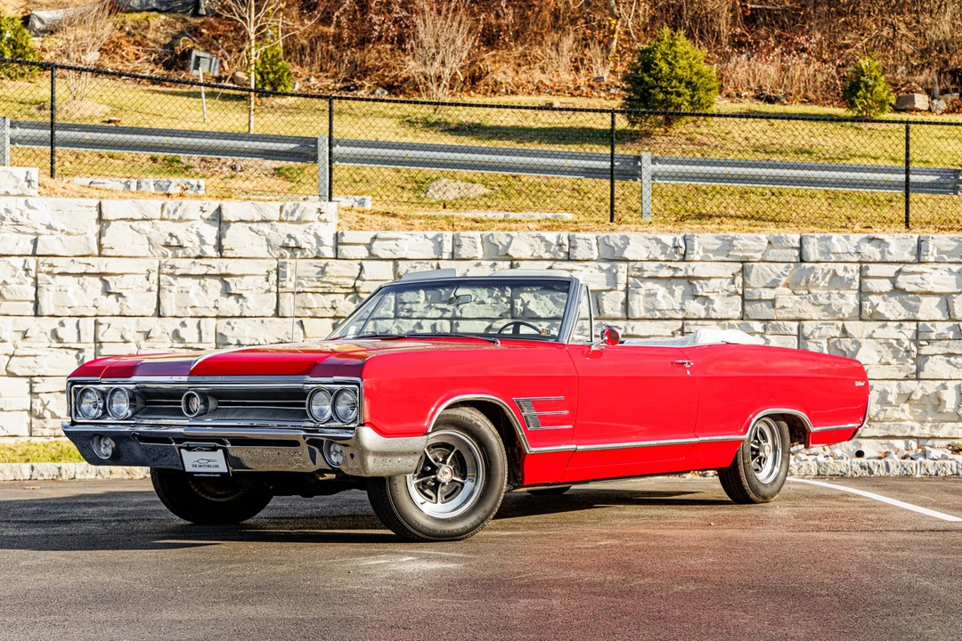 1965 Buick Wildcat - Image 6 of 31