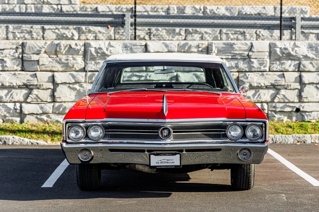 1965 Buick Wildcat - Image 26 of 31