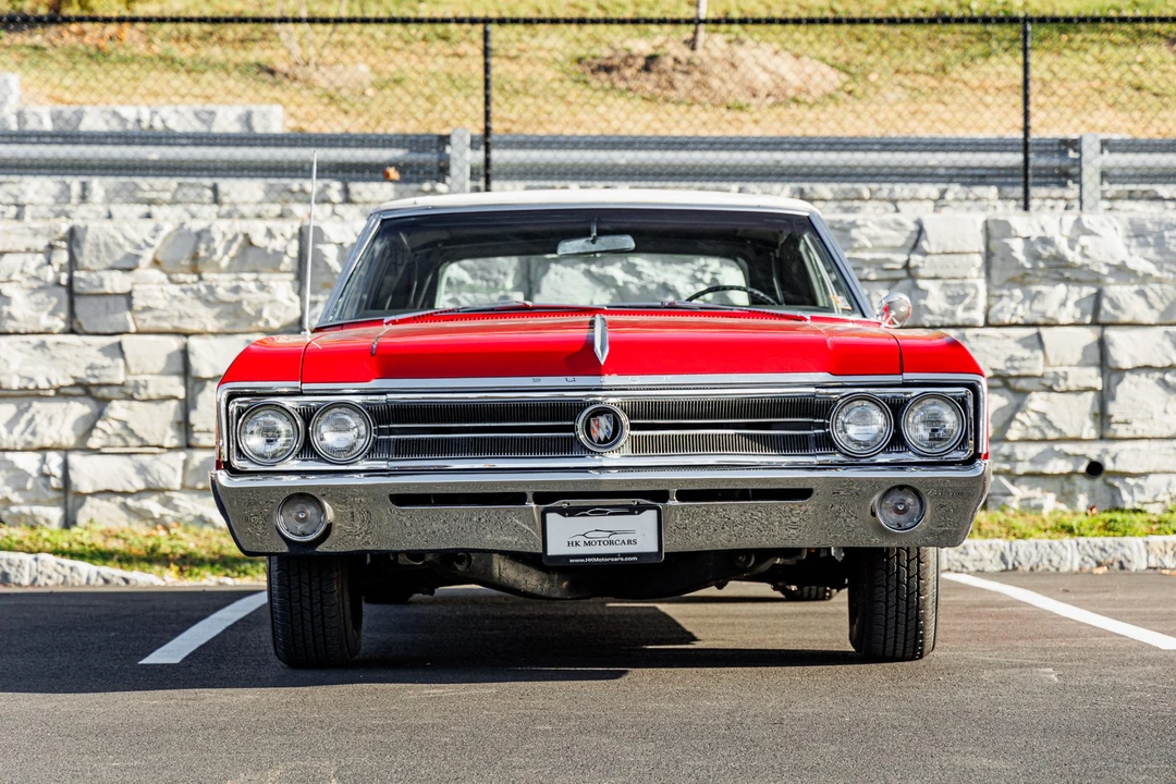 1965 Buick Wildcat - Image 27 of 31