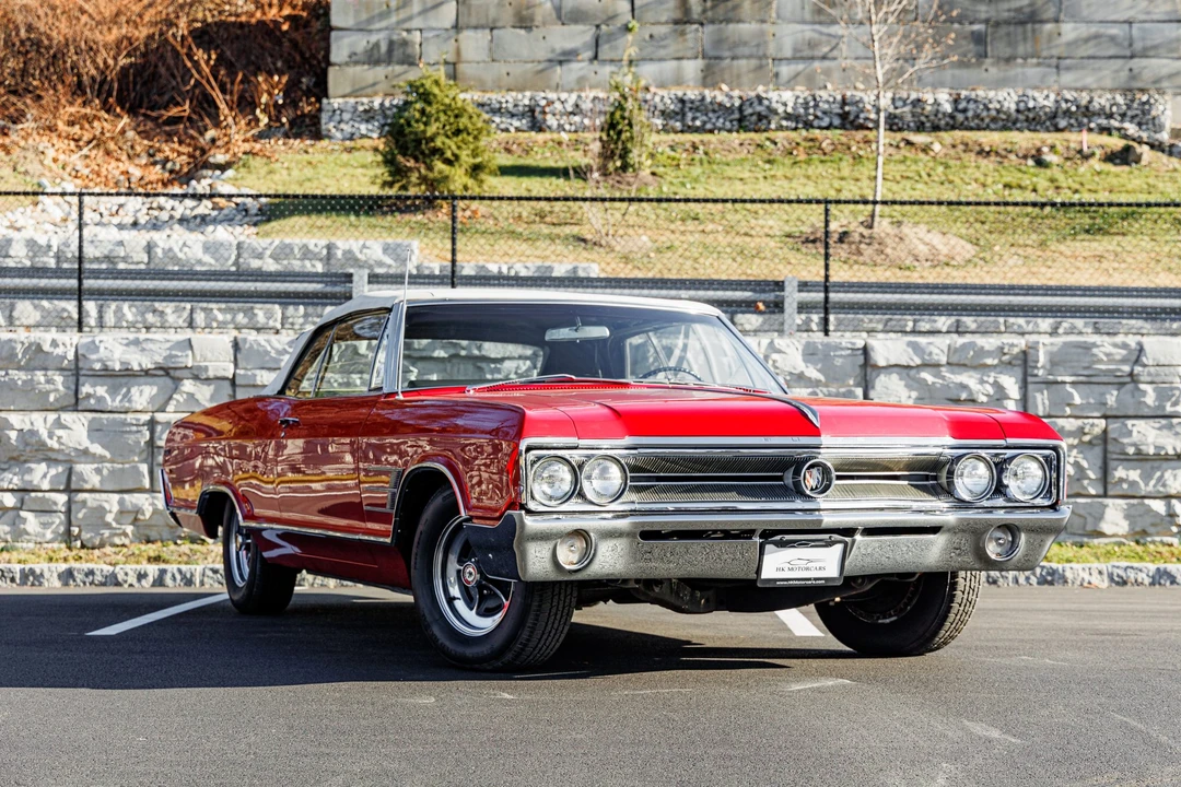 1965 Buick Wildcat - Image 22 of 31
