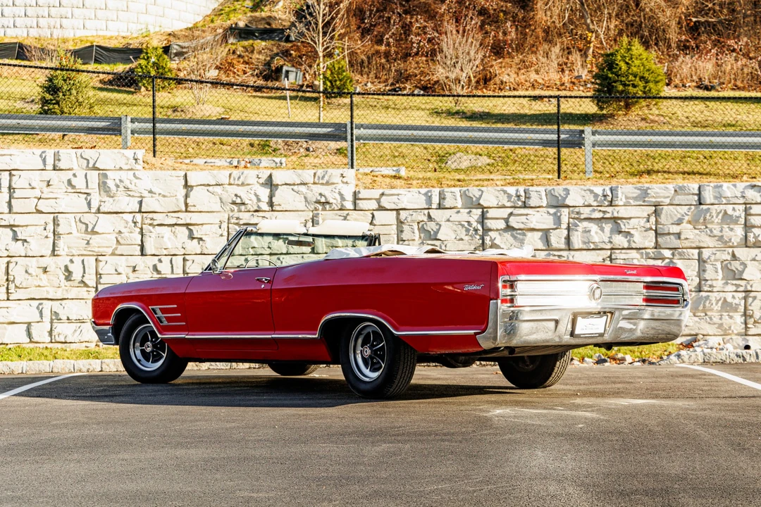 1965 Buick Wildcat - Image 11 of 31