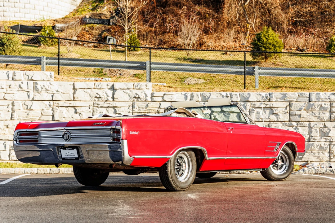 1965 Buick Wildcat - Image 13 of 31