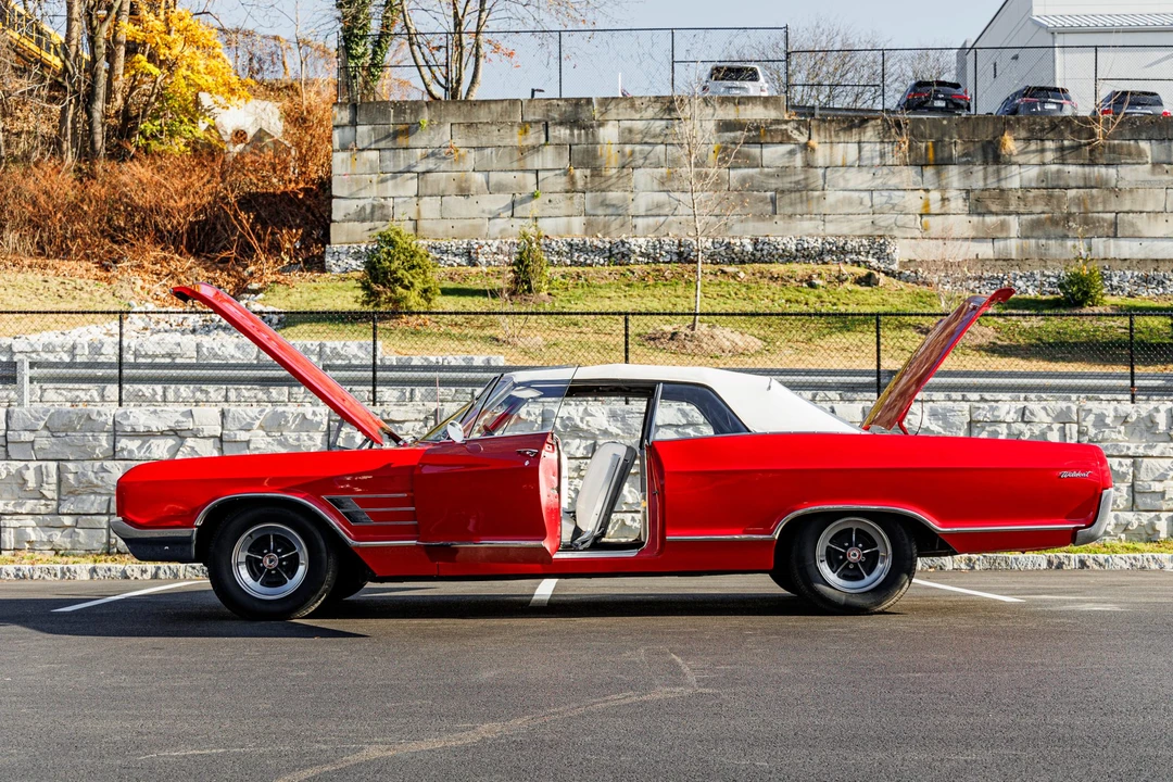 1965 Buick Wildcat - Image 19 of 31