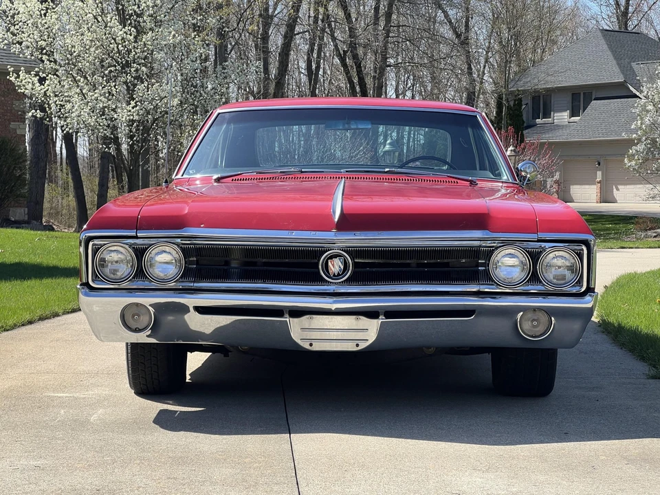 1965 Buick Wildcat - Image 4 of 31