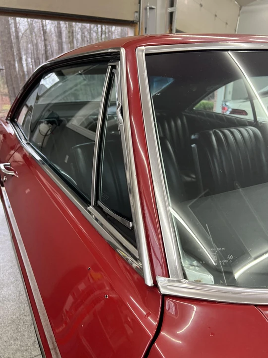 1965 Buick Wildcat - Image 25 of 31