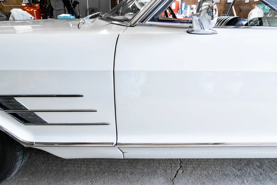1965 Buick Wildcat - Image 17 of 31