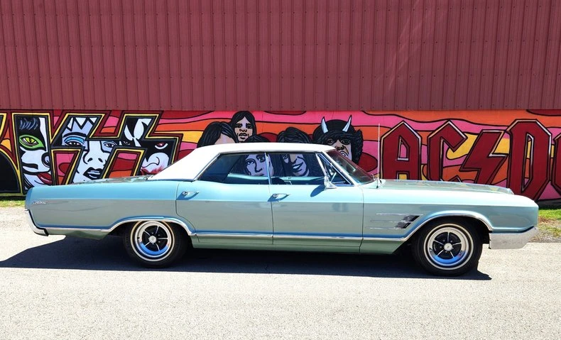 1965 Buick Wildcat - Image 8 of 21