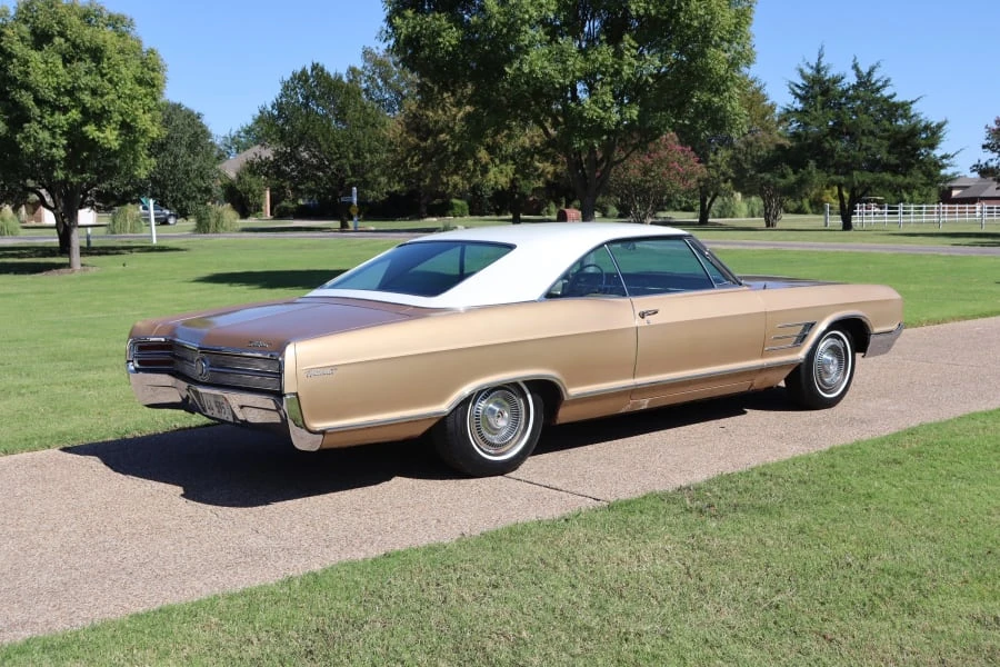 1965 Buick Wildcat - Image 3 of 9