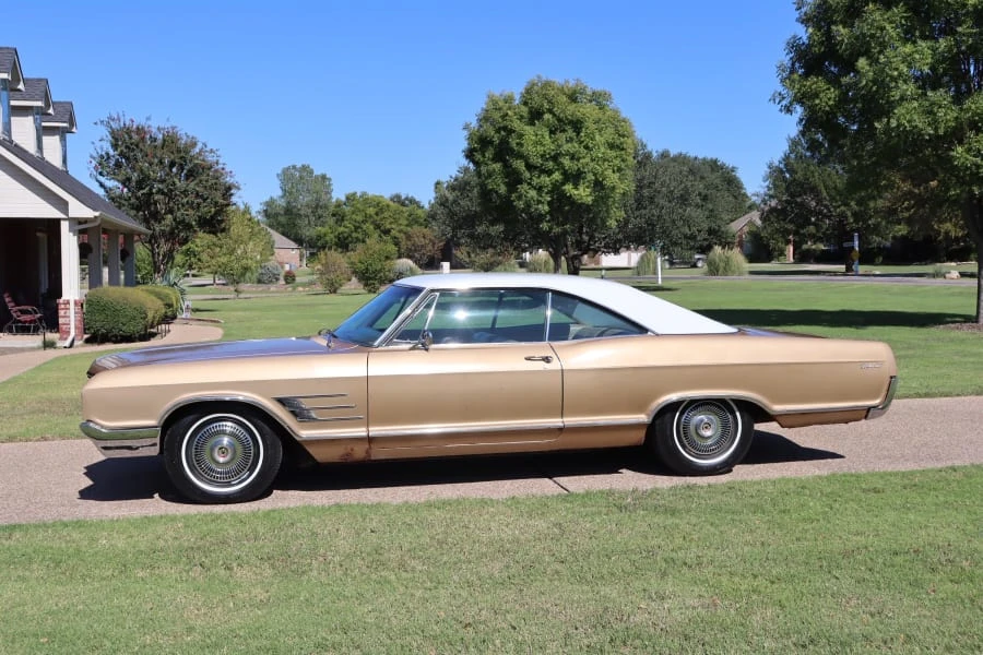 1965 Buick Wildcat - Image 6 of 9
