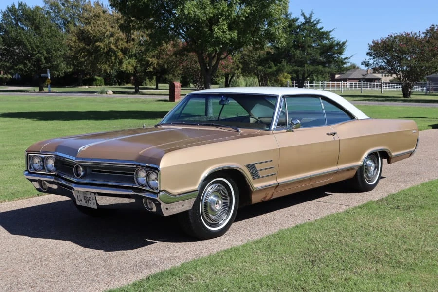 1965 Buick Wildcat - Image 7 of 9