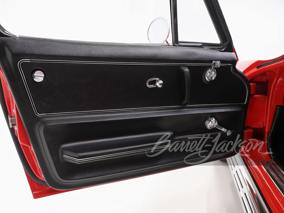 1965 Chevrolet Corvette C2 - Image 25 of 31