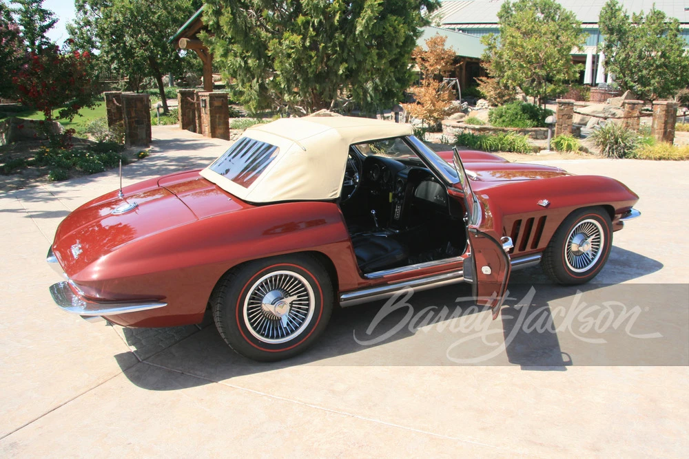 1965 Chevrolet Corvette C2 - Image 30 of 31