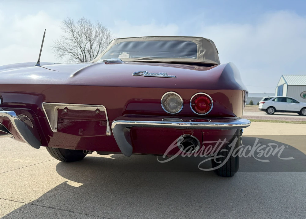 1965 Chevrolet Corvette C2 - Image 24 of 31