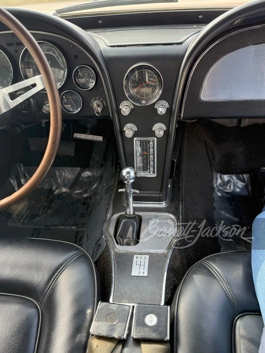 1965 Chevrolet Corvette C2 - Image 11 of 31