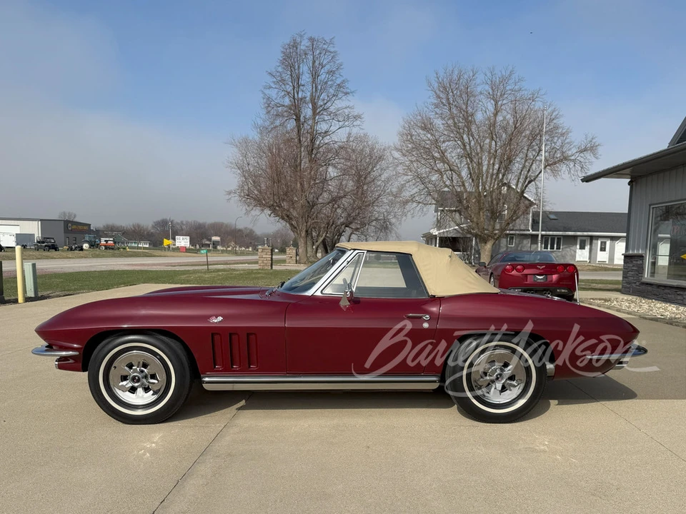 1965 Chevrolet Corvette C2 - Image 5 of 31