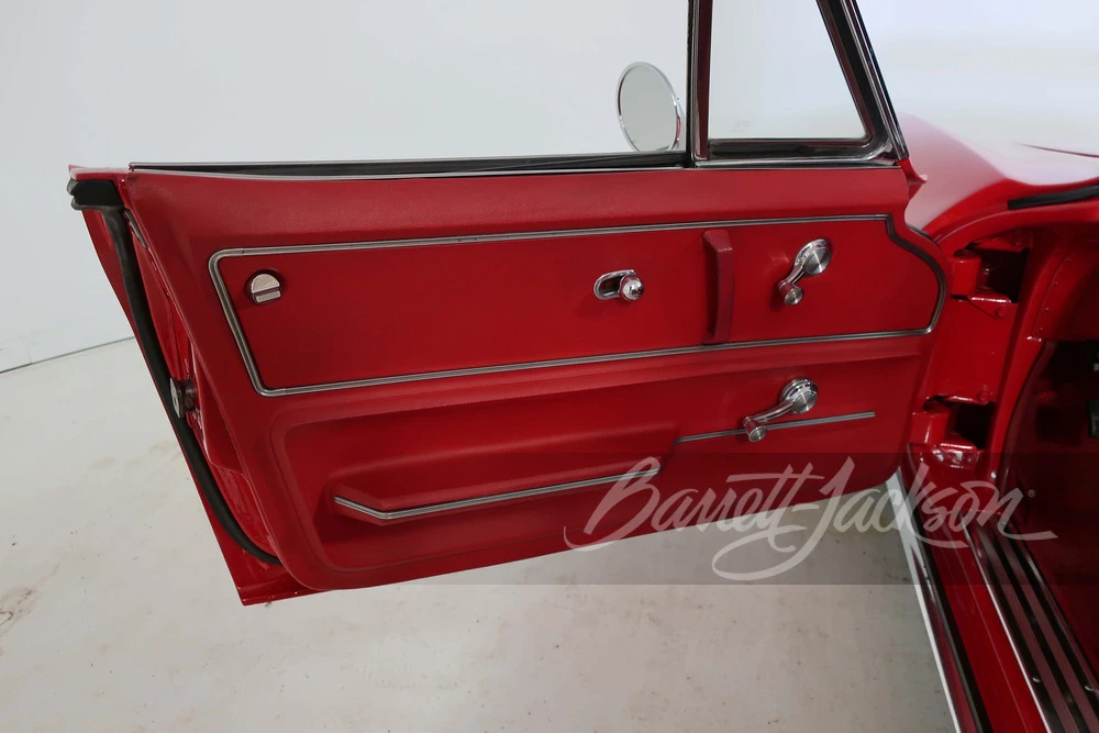 1965 Chevrolet Corvette C2 - Image 10 of 25