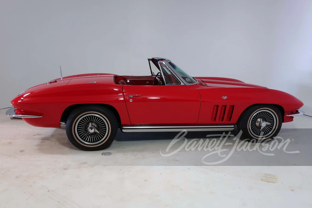 1965 Chevrolet Corvette C2 - Image 20 of 25