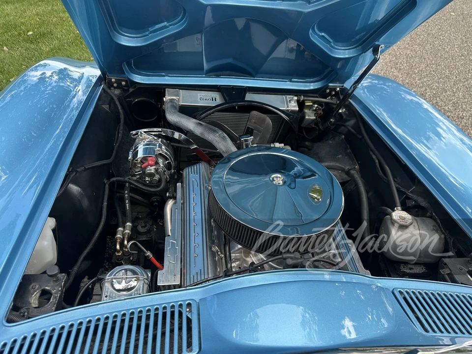 1965 Chevrolet Corvette C2 - Image 11 of 19