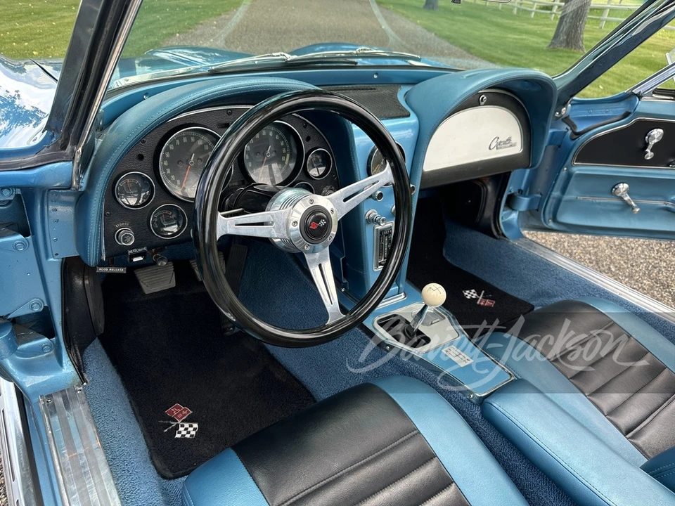 1965 Chevrolet Corvette C2 - Image 12 of 19