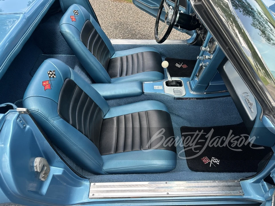 1965 Chevrolet Corvette C2 - Image 18 of 19