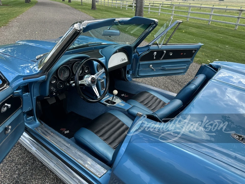 1965 Chevrolet Corvette C2 - Image 19 of 19