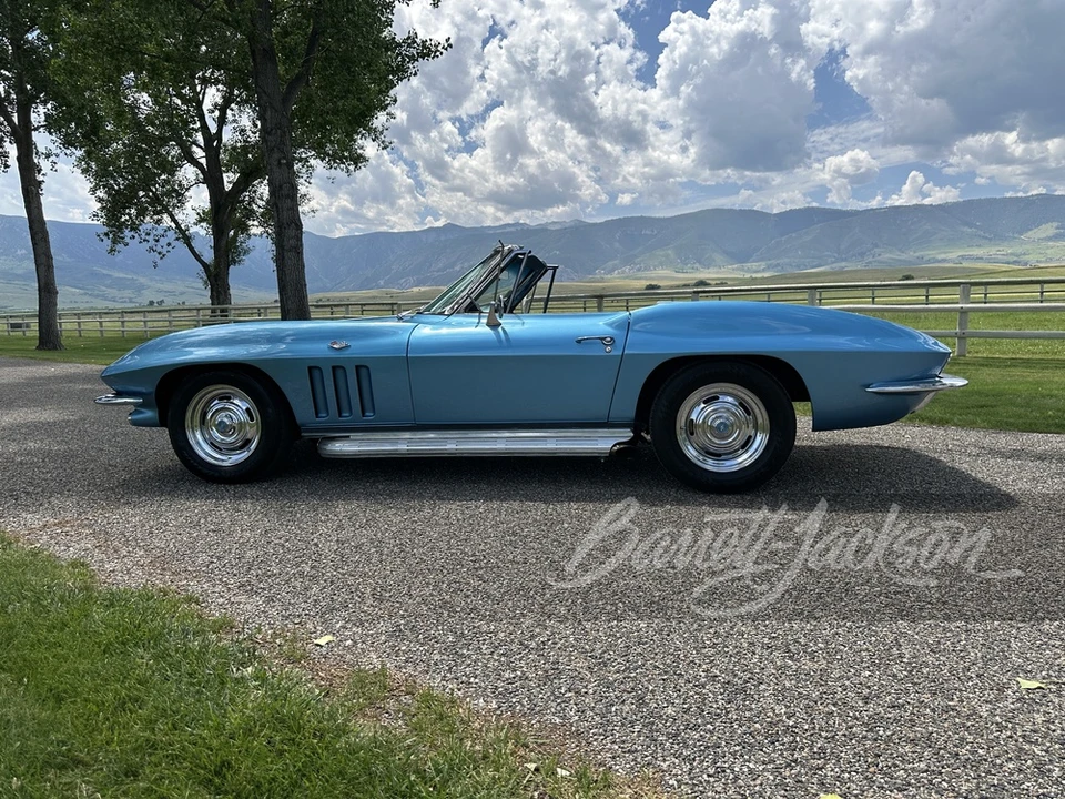 1965 Chevrolet Corvette C2 - Image 13 of 19
