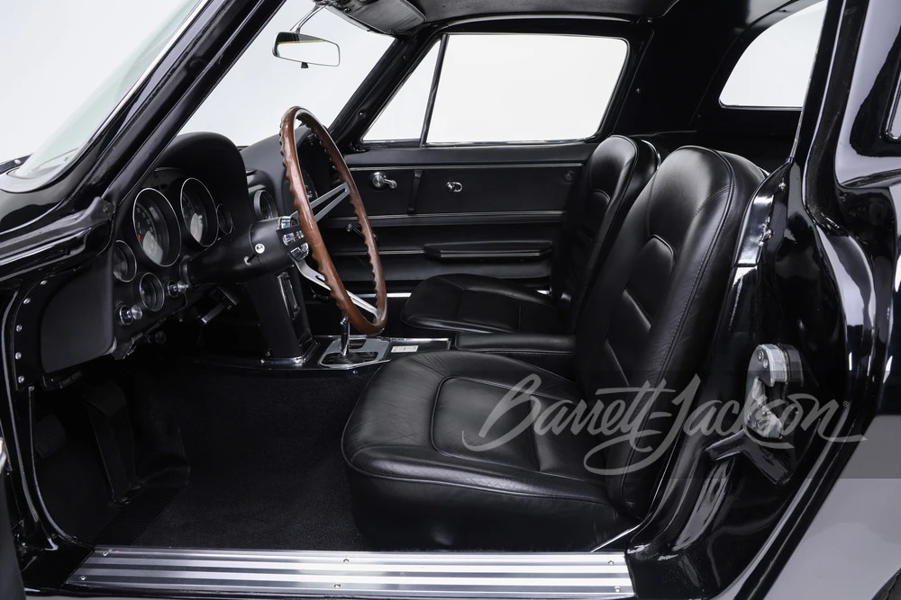 1965 Chevrolet Corvette C2 - Image 18 of 31