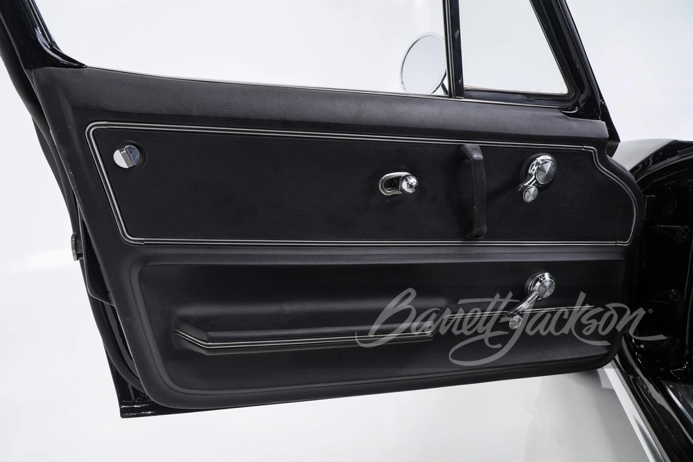 1965 Chevrolet Corvette C2 - Image 16 of 31