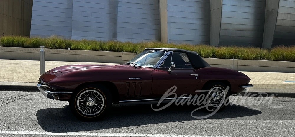 1965 Chevrolet Corvette C2 - Image 13 of 24