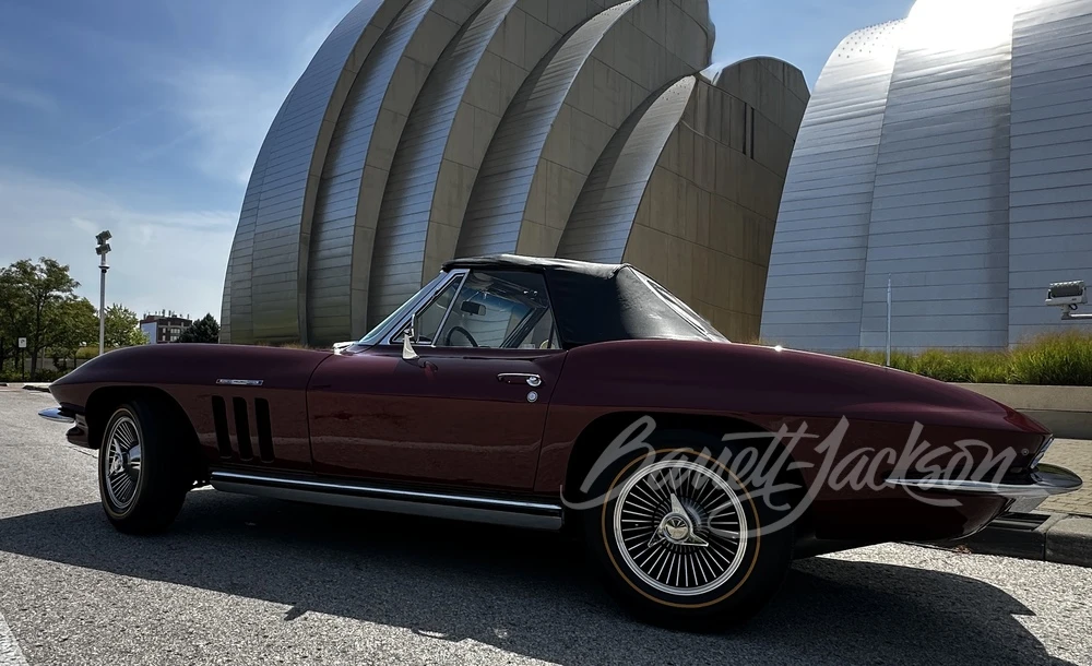 1965 Chevrolet Corvette C2 - Image 12 of 24