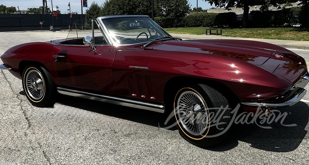 1965 Chevrolet Corvette C2 - Image 9 of 24