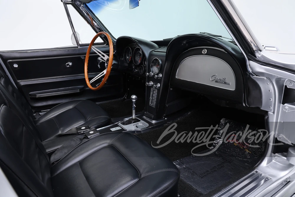 1965 Chevrolet Corvette C2 - Image 17 of 31