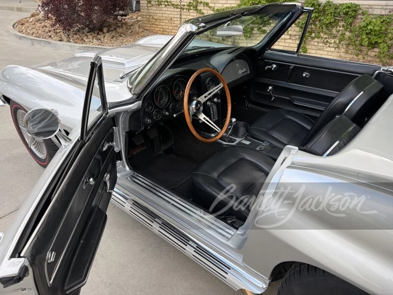 1965 Chevrolet Corvette C2 - Image 2 of 31