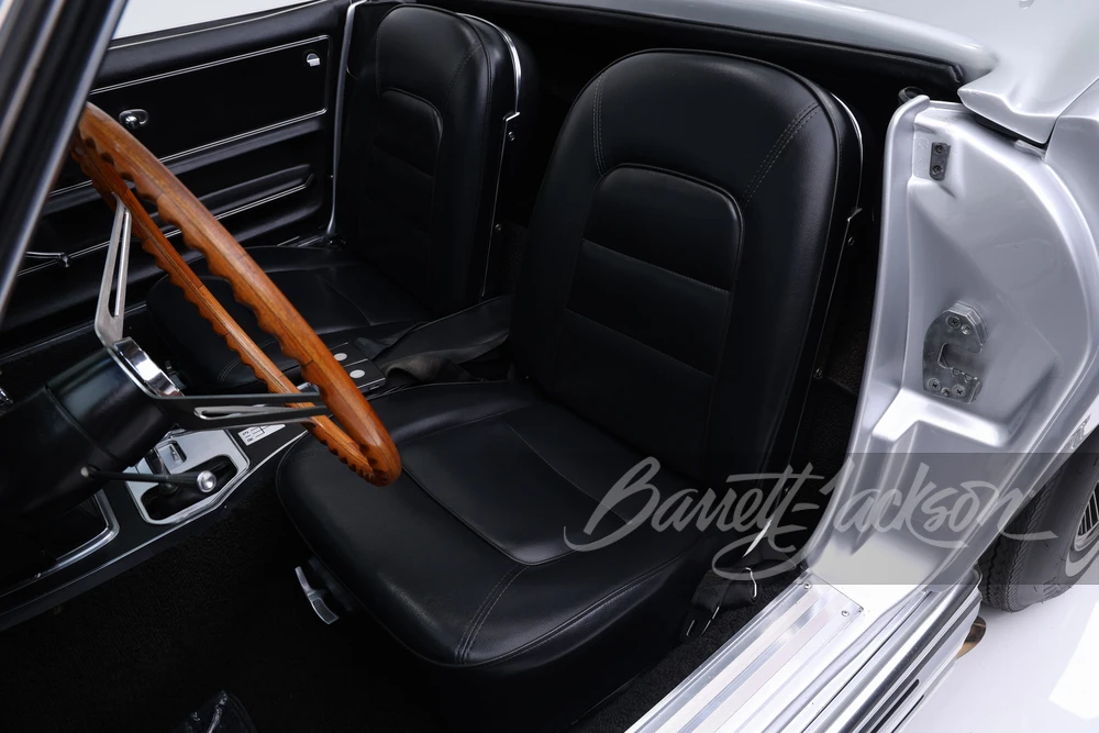 1965 Chevrolet Corvette C2 - Image 25 of 31