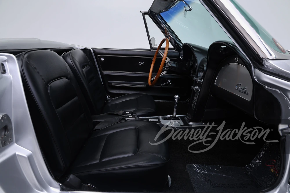 1965 Chevrolet Corvette C2 - Image 28 of 31